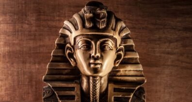 An egyptian statue of a pharaoh, showcasing intricate details and traditional attire, symbolizing ancient royalty
