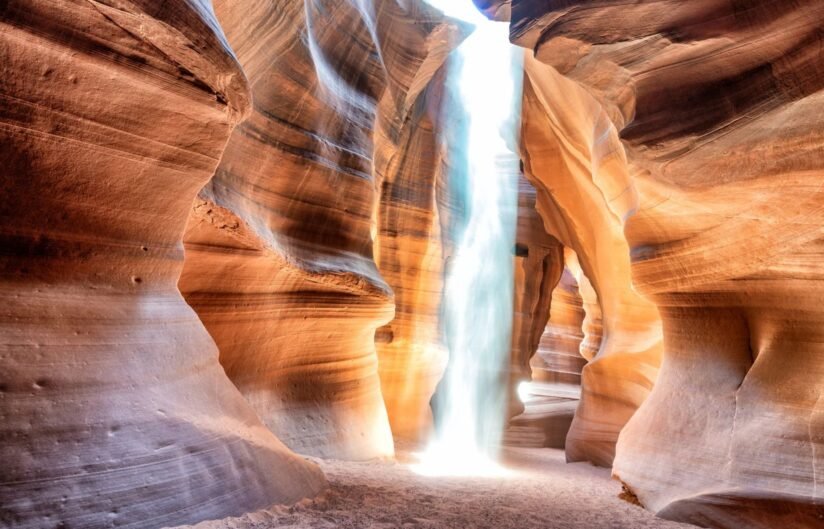Lower Antelope Canyon, Arizona, Displaying Intricate Rock Formations And Shafts Of Light Filtering Through The Narrow Canyon